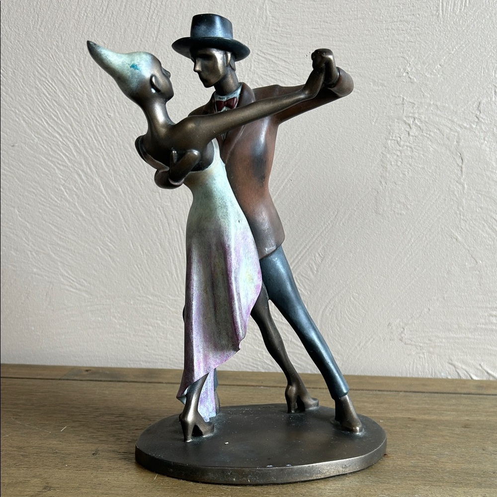 Vintage 2001 Veronese Summit Collection Let’s  Dance Tango Resin Figurine. 10.5”